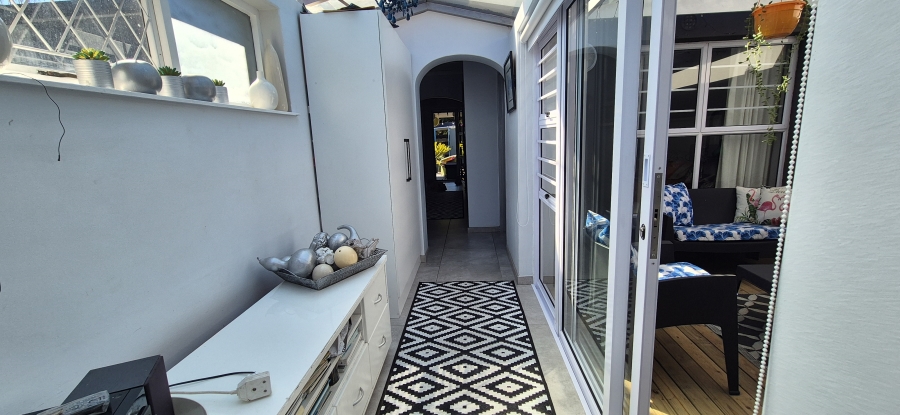 3 Bedroom Property for Sale in Table View Western Cape